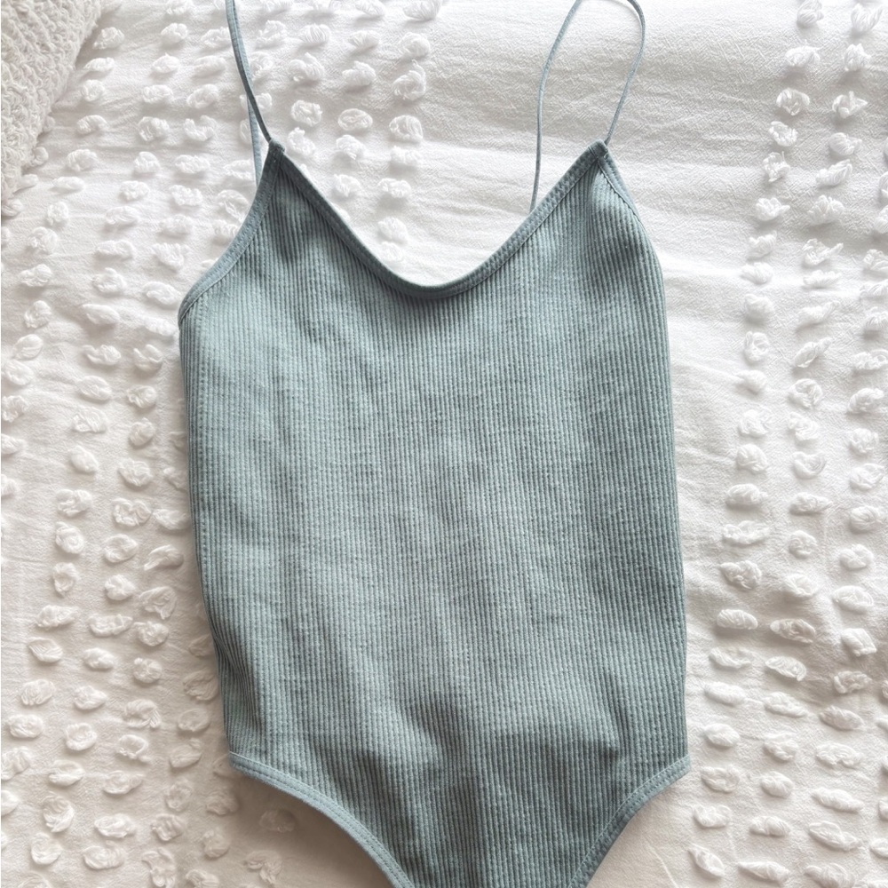 Urban Outfitters Ribbed Bodysuit • Size Small